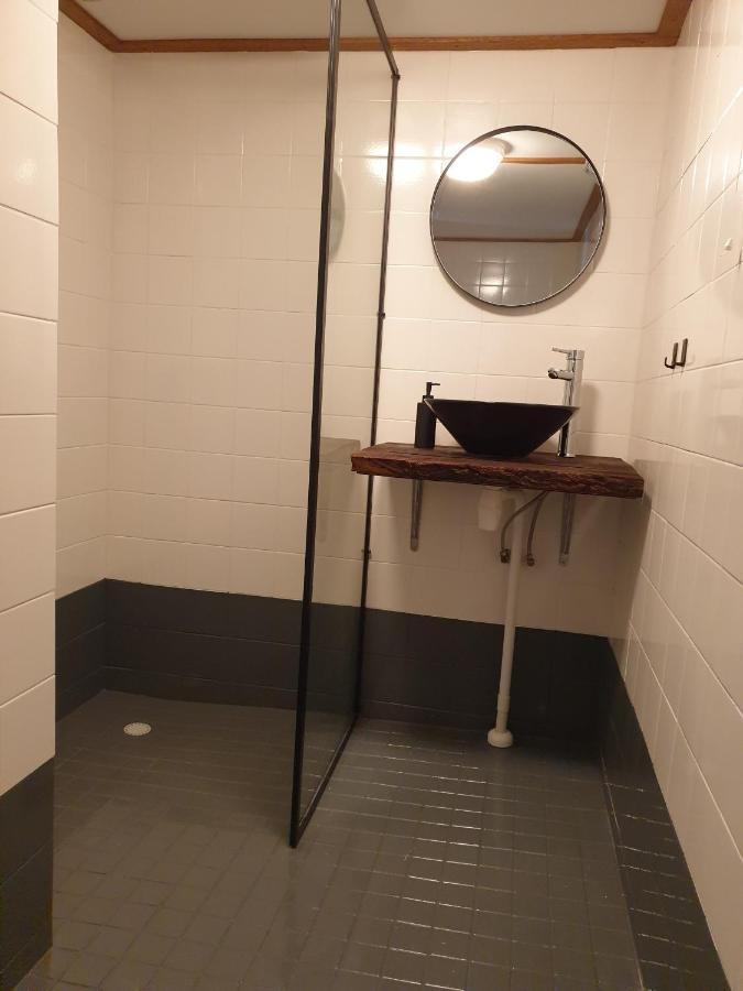 Landelijk gelegen boerderij aan de Pothofweg Appartement Anevelde Buitenkant foto