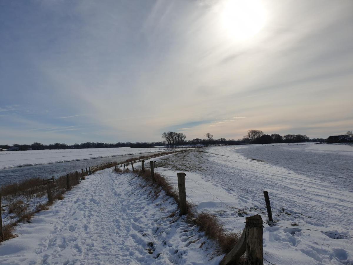 Landelijk gelegen boerderij aan de Pothofweg Appartement Anevelde Buitenkant foto